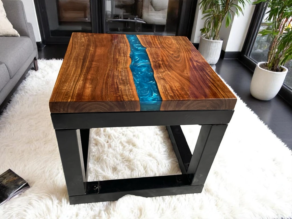 Beauty by Hand : Square Epoxy Side Table 
